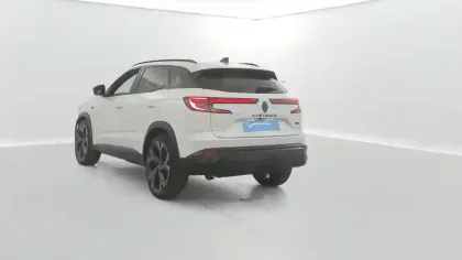 Photo 11 Renault Austral  E-Tech full hybrid 200 GSR2