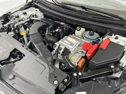 Photo 36 Renault Austral  E-Tech full hybrid 200 GSR2