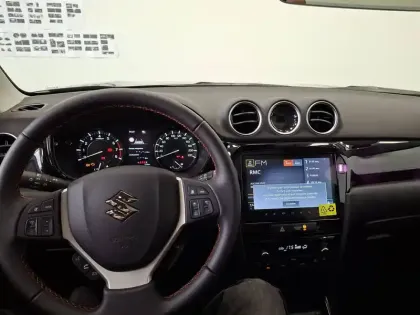 Photo 11 Suzuki Vitara  1.4 Boosterjet Hybrid