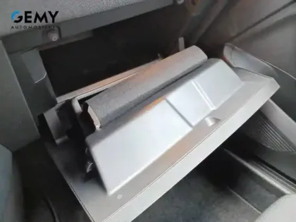 Photo 21 Renault Clio  E-Tech full hybrid 145