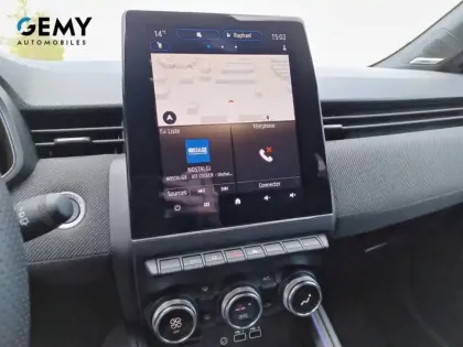 Photo 16 Renault Clio  E-Tech full hybrid 145