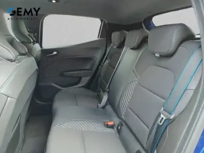 Photo 9 Renault Clio  E-Tech full hybrid 145