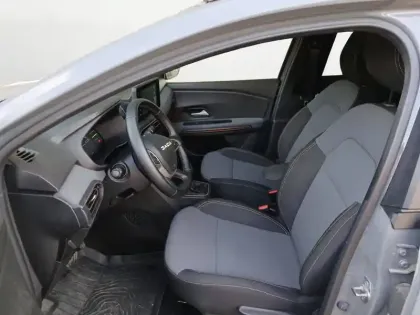 Photo 9 Dacia Jogger  Hybrid 140 7 places GSR2