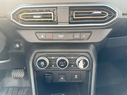 Photo 24 Dacia Jogger  Hybrid 140 7 places GSR2