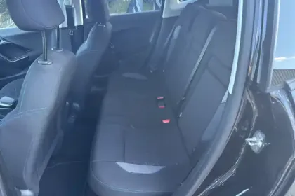 Photo 9 Peugeot 2008  PureTech 82ch S&S BVM5