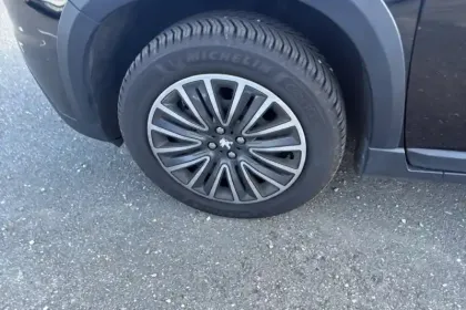 Photo 11 Peugeot 2008  PureTech 82ch S&S BVM5