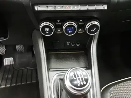 Photo 36 Renault Captur  TCe 100 GPL - 21