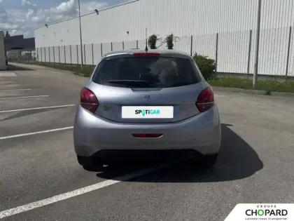 Photo 33 Peugeot 208  PureTech 82ch S&S BVM5