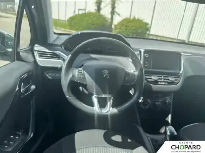 Photo 15 Peugeot 208  PureTech 82ch S&S BVM5
