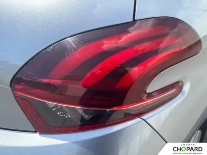 Photo 27 Peugeot 208  PureTech 82ch S&S BVM5