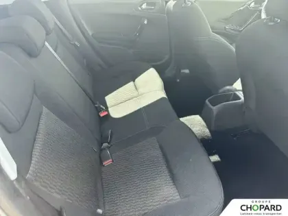 Photo 19 Peugeot 208  PureTech 82ch S&S BVM5