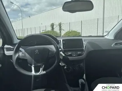 Photo 11 Peugeot 208  PureTech 82ch S&S BVM5