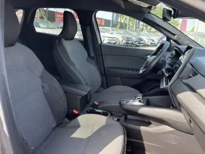 Photo 17 Renault Symbioz  E-Tech full hybrid 145