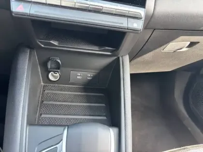 Photo 44 Renault Symbioz  E-Tech full hybrid 145