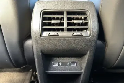 Photo 27 Peugeot 308  PHEV 180 e-EAT8