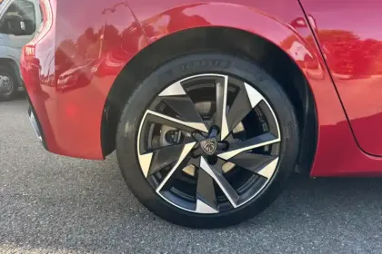 Photo 14 Peugeot 308  PHEV 180 e-EAT8