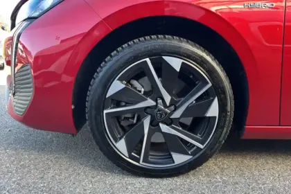 Photo 12 Peugeot 308  PHEV 180 e-EAT8