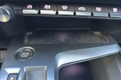 Photo 25 Peugeot 308  PHEV 180 e-EAT8