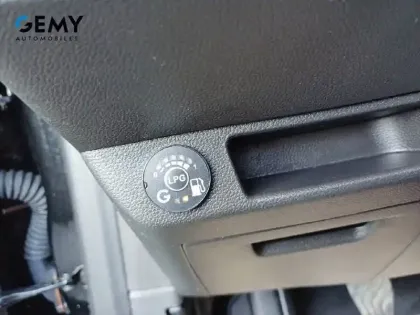 Photo 16 Renault Clio  Eco-G 100 ch GSR2