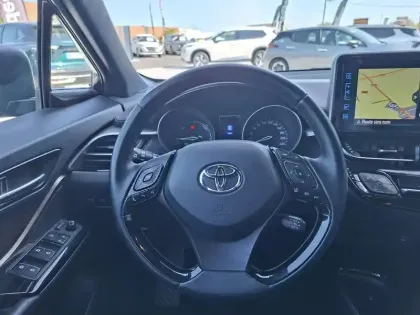 Photo 15 Toyota C-HR  Hybride 122h