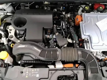 Photo 13 Renault Clio  E-Tech full hybrid 145
