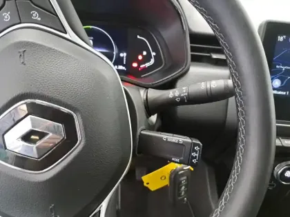Photo 29 Renault Clio  E-Tech full hybrid 145