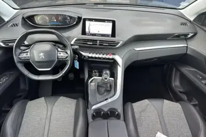 Photo 15 Peugeot 3008  Puretech 130ch S&S BVM6