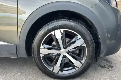 Photo 13 Peugeot 3008  Puretech 130ch S&S BVM6