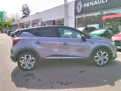 Photo 18 Renault Captur  E-Tech 145 - 21