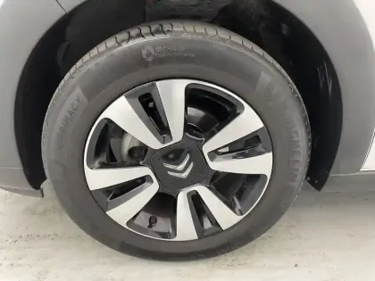 Photo 16 Citroën C3  PureTech 83 S&S BVM5