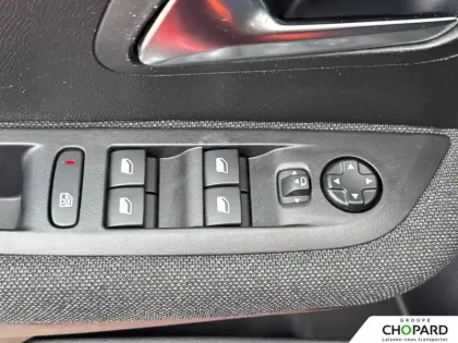 Photo 23 Peugeot 208  BlueHDi 100 S&S BVM6