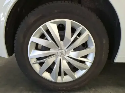 Photo 30 Peugeot 208  BLUEHDI 100 S&S BVM6