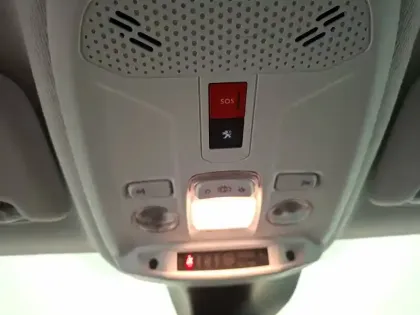 Photo 14 Peugeot 208  BLUEHDI 100 S&S BVM6