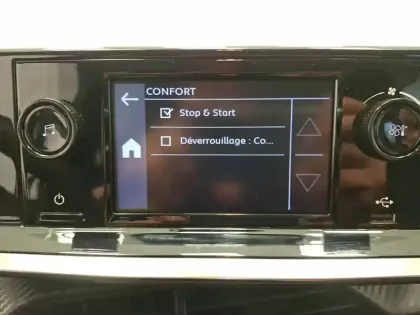 Photo 16 Peugeot 208  BLUEHDI 100 S&S BVM6