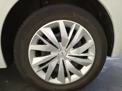 Photo 29 Peugeot 208  BLUEHDI 100 S&S BVM6