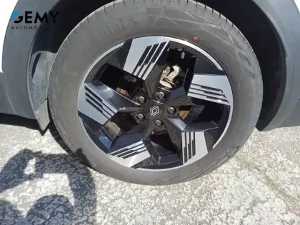 Photo 10 Renault Symbioz  E-Tech full hybrid 145