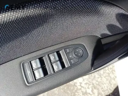 Photo 11 Renault Symbioz  E-Tech full hybrid 145