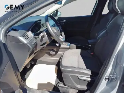 Photo 8 Renault Captur  TCe 155 EDC FAP