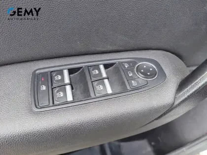 Photo 13 Renault Captur  TCe 130 EDC FAP