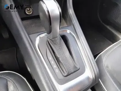 Photo 22 Renault Captur  TCe 130 EDC FAP