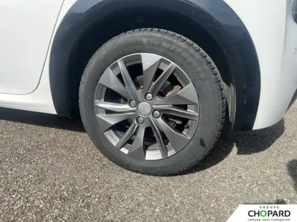 Photo 10 Peugeot 208  Electrique 50 kWh 136ch