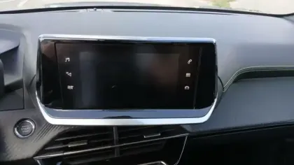 Photo 16 Peugeot 208  PureTech 100 S&S BVM6