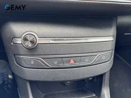 Photo 17 Peugeot 308  SW BlueHDi 180ch S&S EAT8