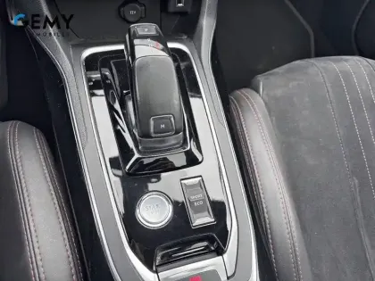 Photo 24 Peugeot 308  SW BlueHDi 180ch S&S EAT8