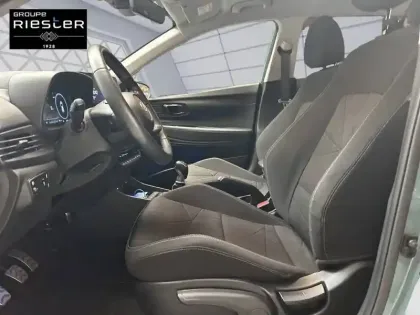 Photo 8 Hyundai Bayon  1.0 T-GDi 100 Hybrid 48V