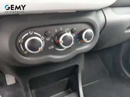 Photo 24 Renault Twingo  III 0.9 TCe 90 Energy