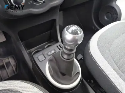 Photo 25 Renault Twingo  III 0.9 TCe 90 Energy