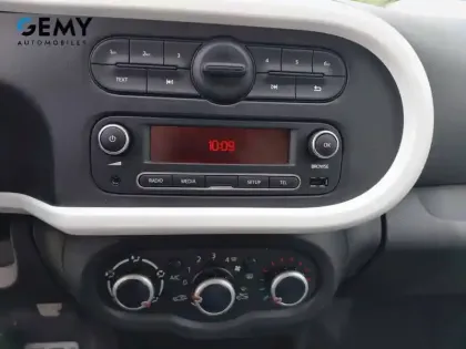 Photo 23 Renault Twingo  III 0.9 TCe 90 Energy