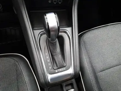 Photo 34 Renault Captur  E-Tech 145 - 21