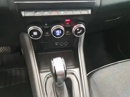 Photo 35 Renault Captur  E-Tech 145 - 21